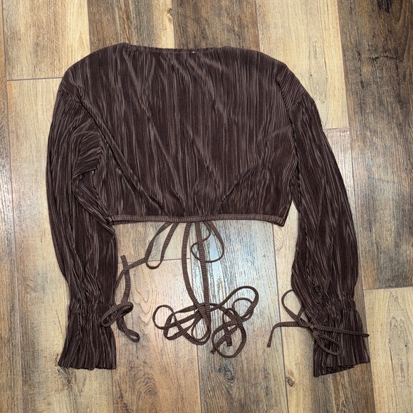 Boutique Long Sleeve - Picture 11 of 14